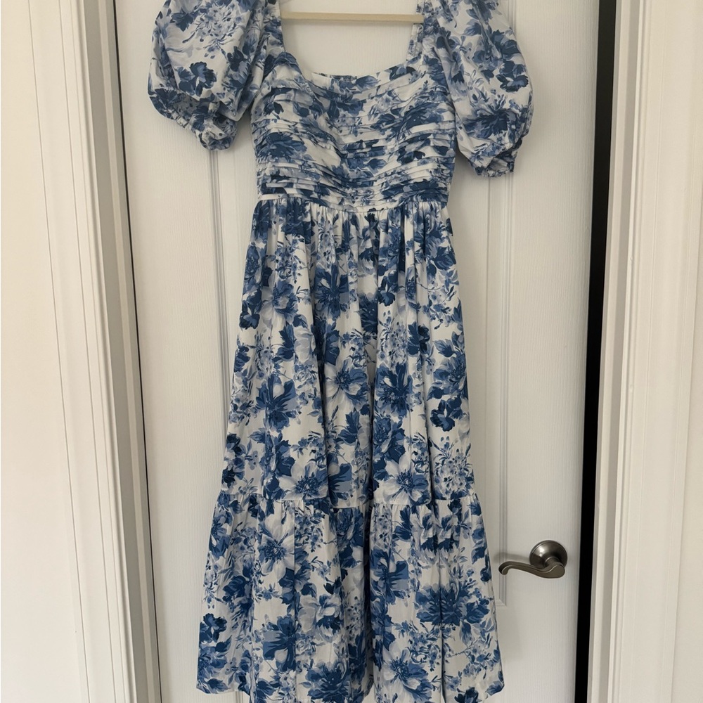 Abercrombie Floral Blue and White Puff Sleeve Dress size small